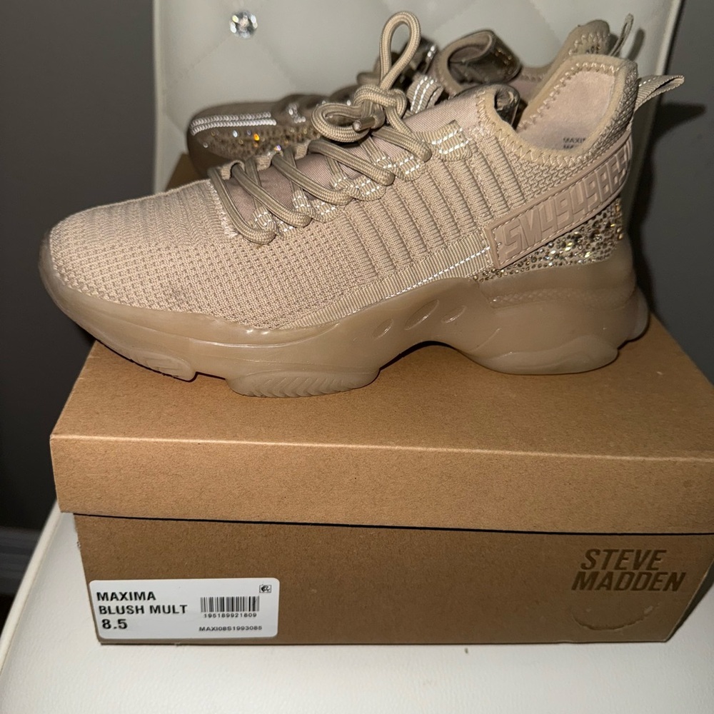 Steve Madden bling sneakers - Picture 8 of 10